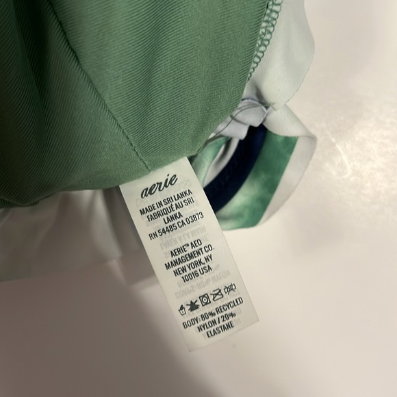 Aerie scoop
Ruffle bikini top small - Picture 4 of 5